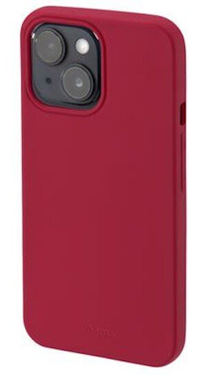 Czerwone etui na telefon, zakrywające tył smartfona z dwoma obiektywami aparatu.
