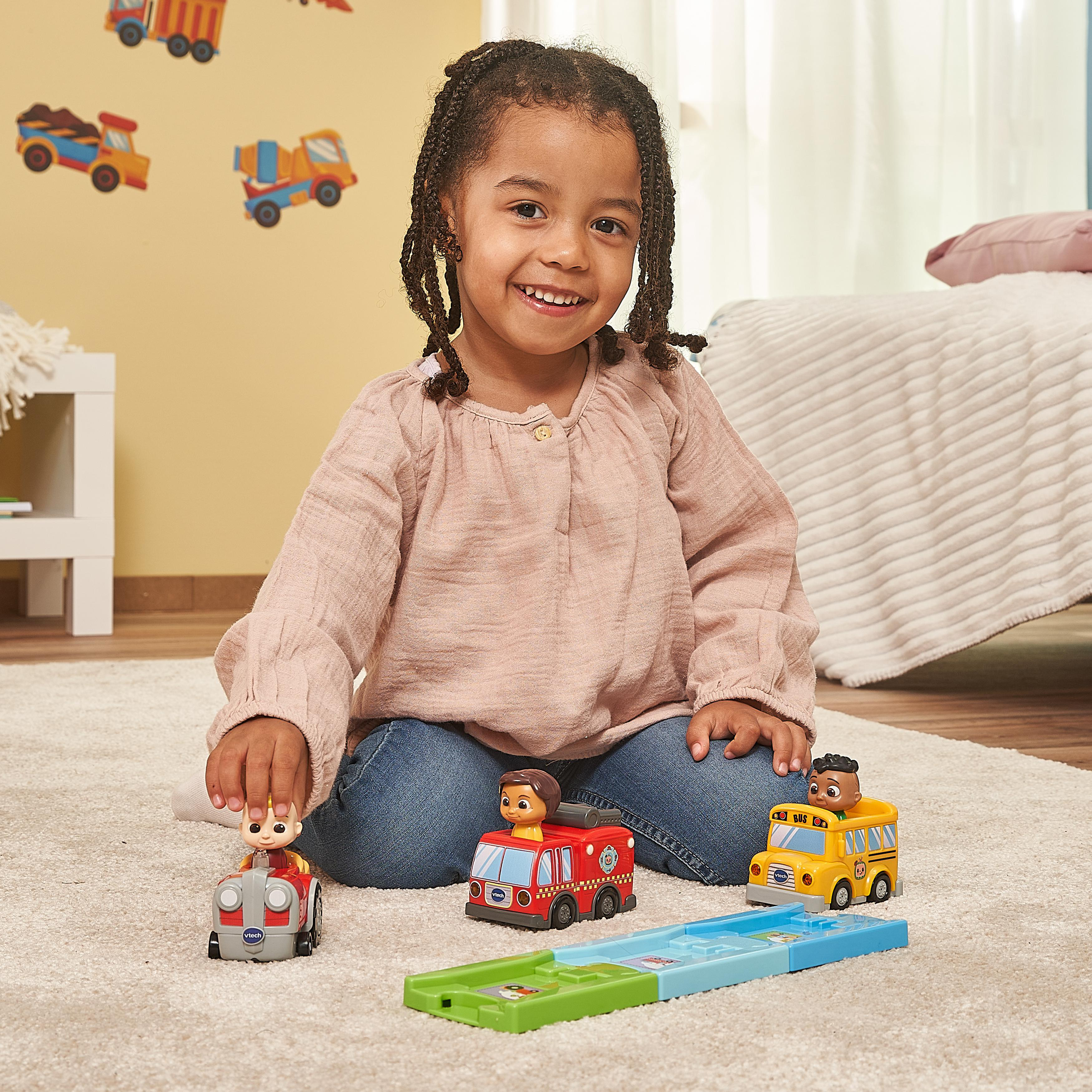 VTECH Tut Tut Baby Flitzer - CoComelon JJs Traktor inkl. Schiene Spielset, Mehrfarbig