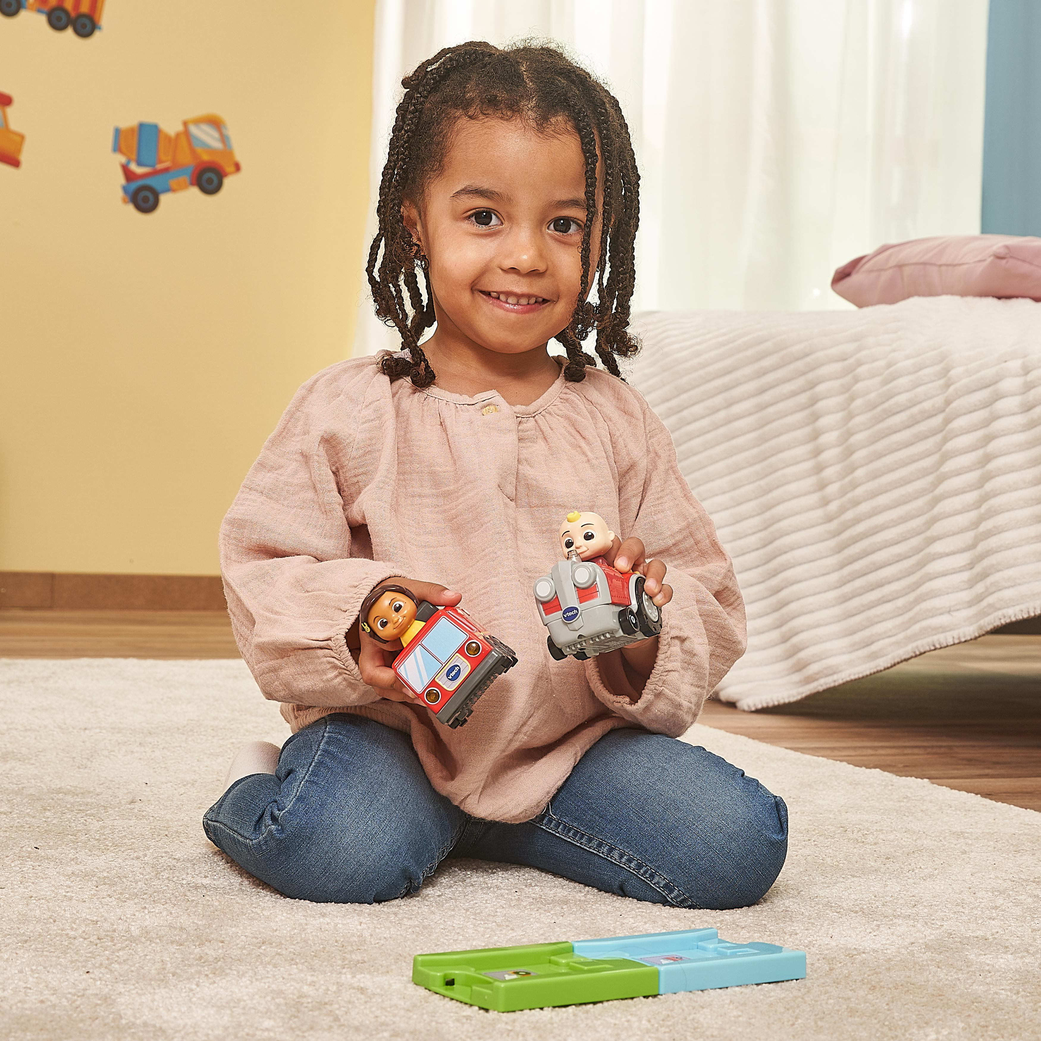 VTECH Tut Tut Baby Flitzer - CoComelon JJs Traktor inkl. Schiene Spielset, Mehrfarbig