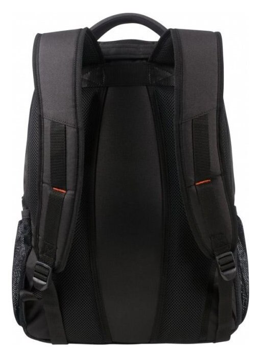 Czarny plecak z wyściełanym tyłem i paskami. Posiada boczne kieszenie i uchwyt na górze.