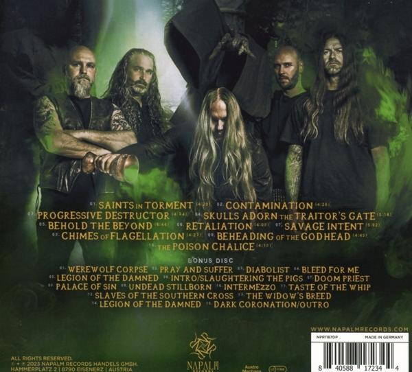 Rückseite eines Metal-Albums mit den Bandmitgliedern und Albumdetails, grüner Farbton.