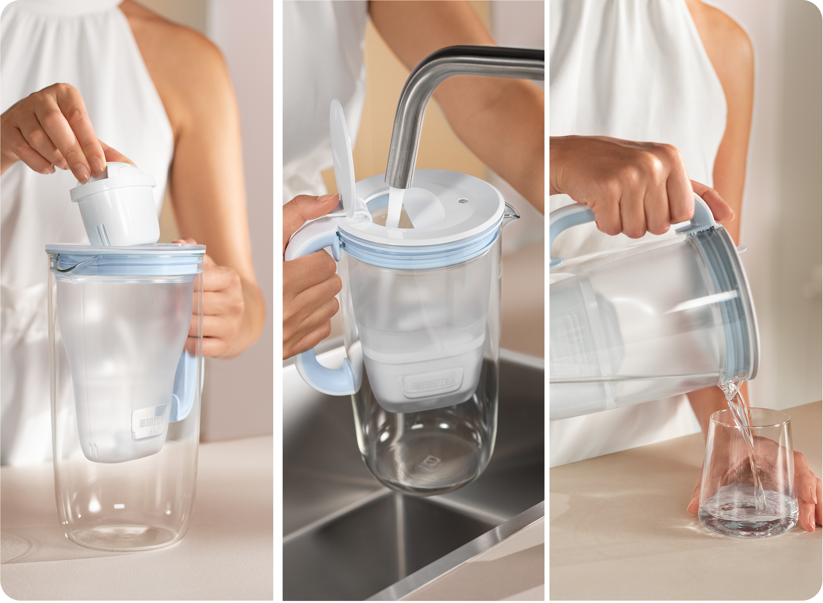 Eine Person füllt eine Glaskaraffe mit Wasser.
