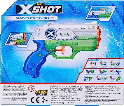 Un paquete de pistola de agua. La pistola es azul, verde y blanca. También se muestran otras pistolas.
