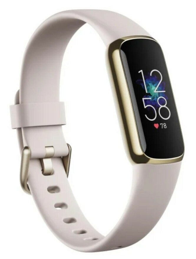 Jasnoróżowy smartwatch ze złotą ramką na białym tle.