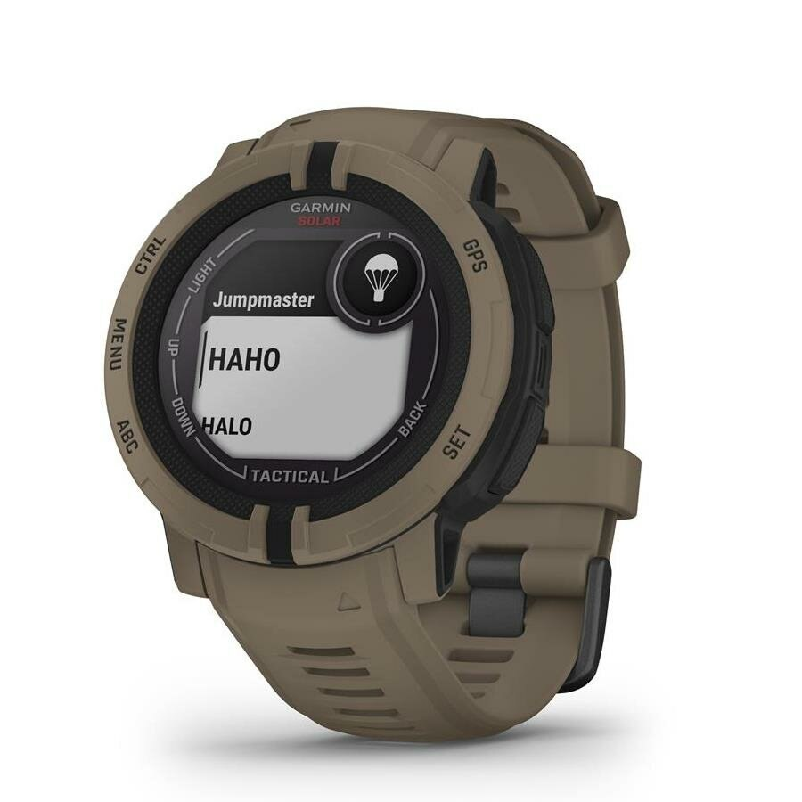 Brązowy smartwatch Garmin z aplikacją Jumpmaster, pokazujący HAHO i HALO.