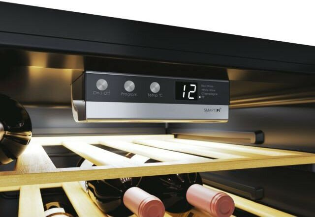 Chłodziarka do wina CANDY CWCEL 210/N