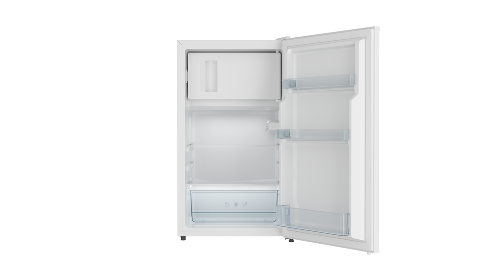 Refrigerador blanco con la puerta abierta, revelando estantes y un cajón para verduras.