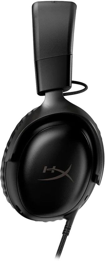 Un casque de jeu HyperX noir, avec un microphone et un câble, vue en angle sur fond blanc.