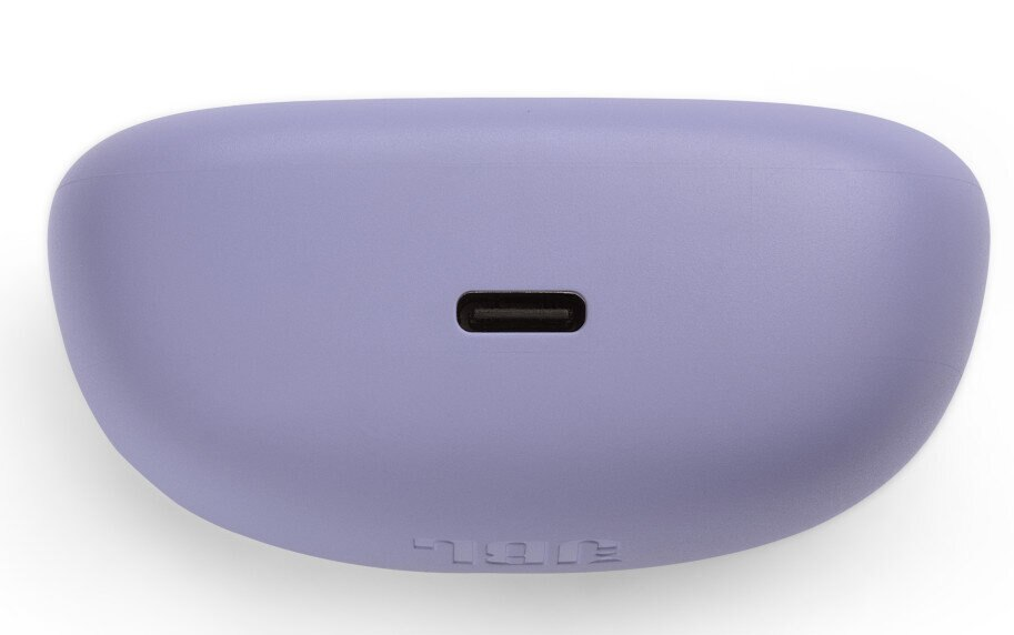 Fioletowe etui ładujące do słuchawek, z widocznym portem USB-C.