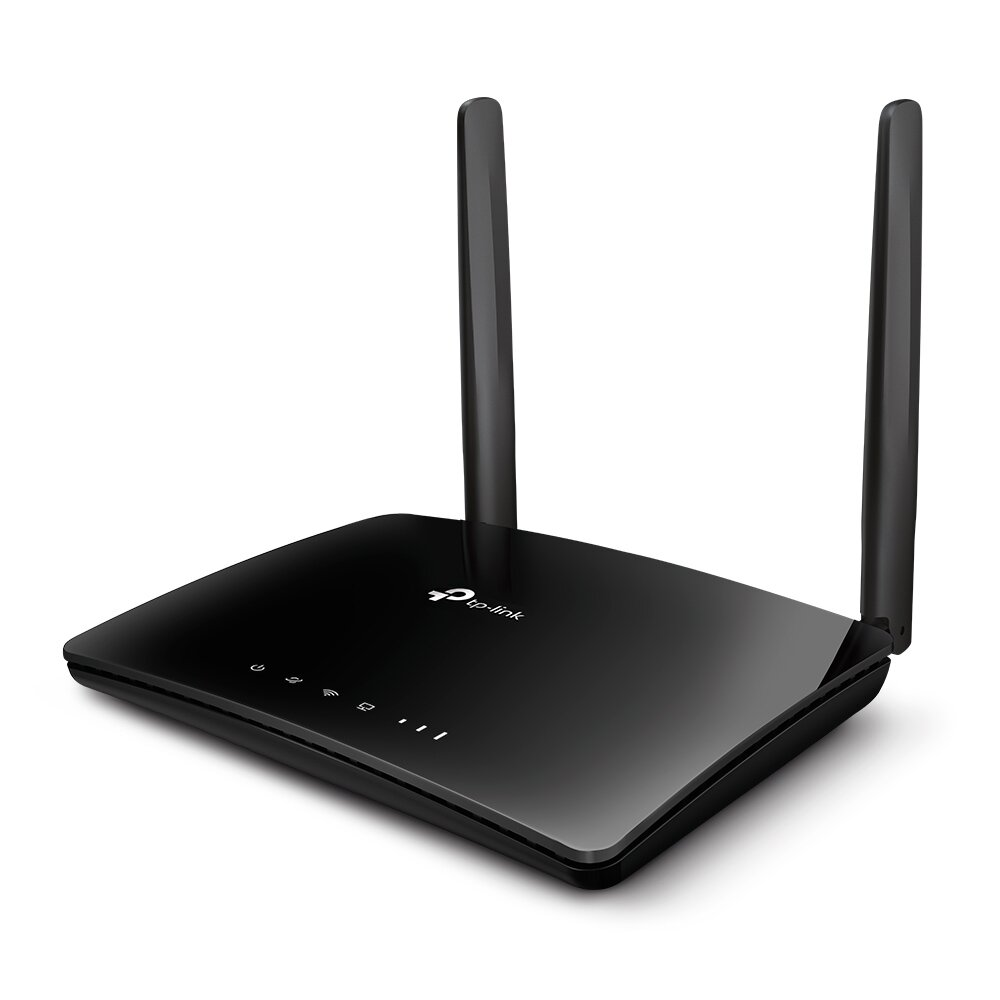 Czarny router TP-Link z dwiema antenami na białej powierzchni. Ma kilka świateł.