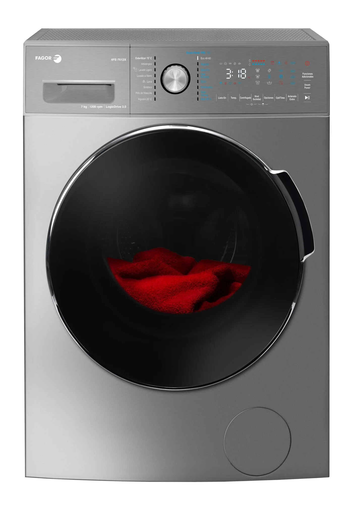 Una lavadora plateada con una carga de ropa roja en la puerta de cristal oscura.