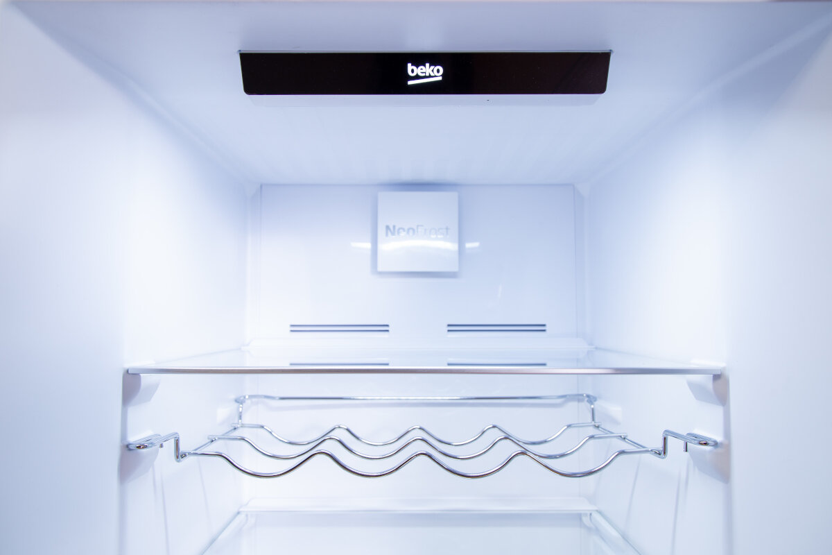 Lodówka BEKO RCNA366I40ZXBN