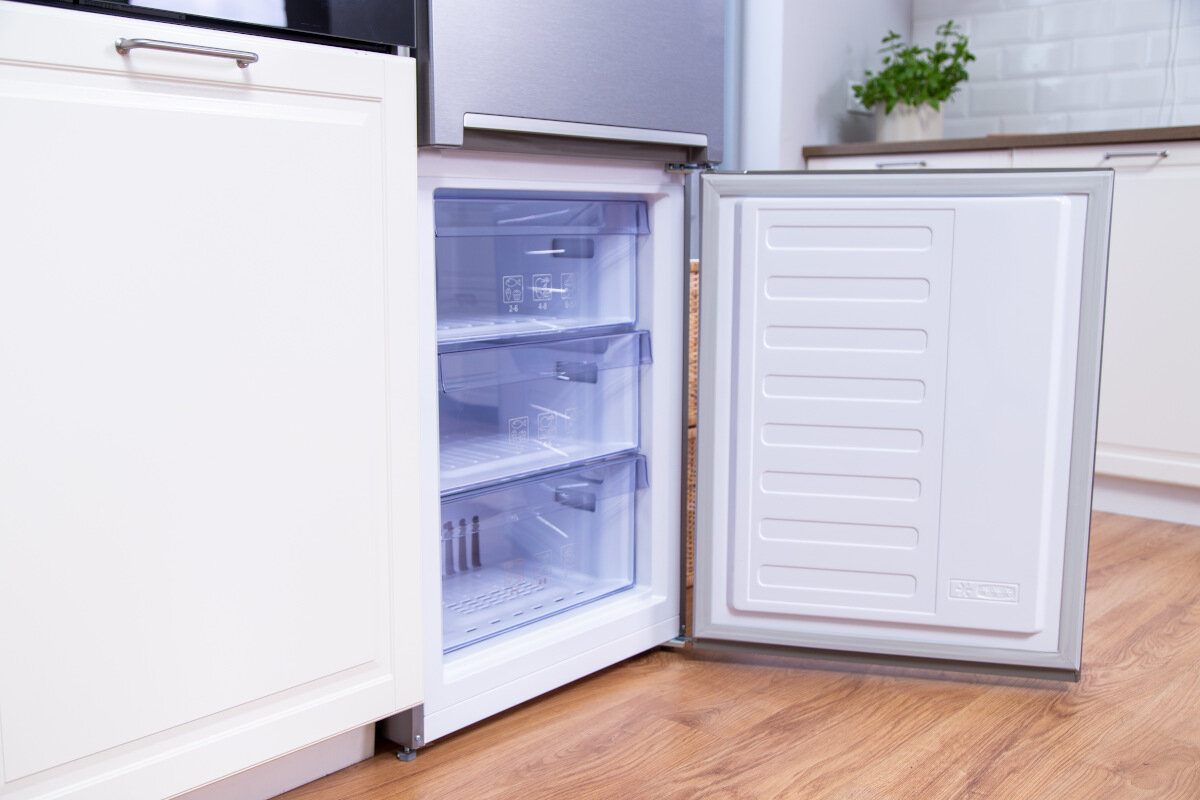 Lodówka BEKO RCNA366I40ZXBN