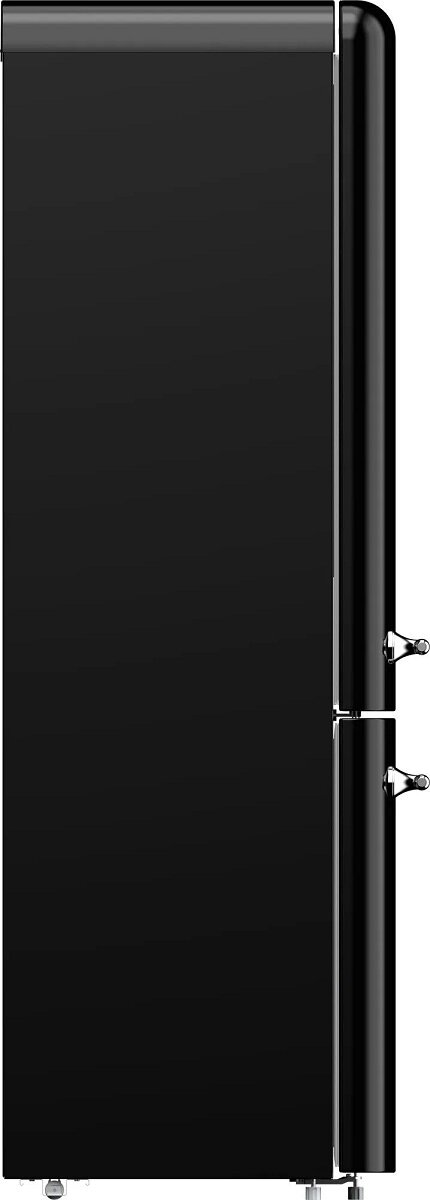 Czarna lodówka, widok z boku. Jest wysoka i ma dwoje drzwi ze srebrnymi uchwytami.