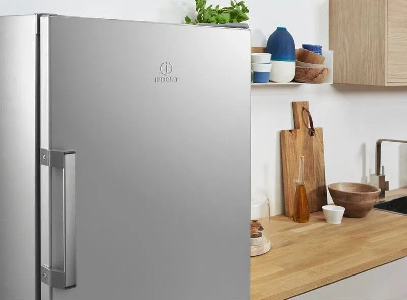 Lodówka INDESIT SI6 1 S