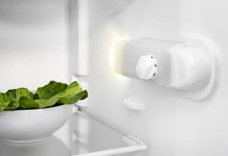 Lodówka INDESIT SI6 1 S