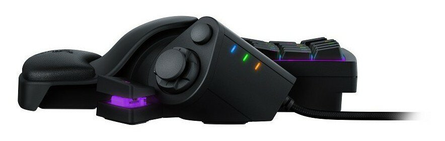 Czarny panel do gier z przyciskami i joystickiem. Panel ma kolorowe światła i kabel.