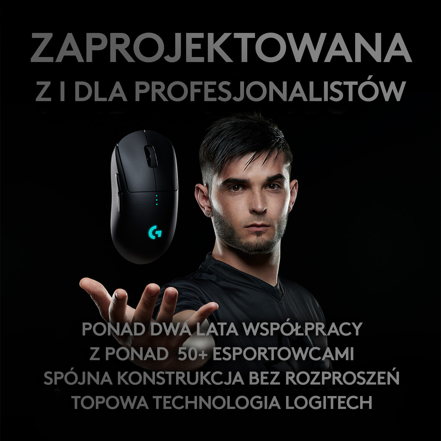 Mężczyzna trzyma czarną mysz Logitech. Tekst brzmi: Zaprojektowana dla profesjonalistów, ponad dwa lata współpracy.