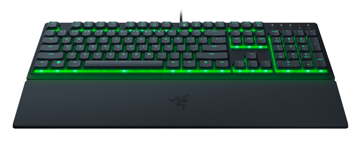Czarna klawiatura z zielonymi podświetlanymi klawiszami i podpórką pod nadgarstek. Widoczne jest logo Razer.