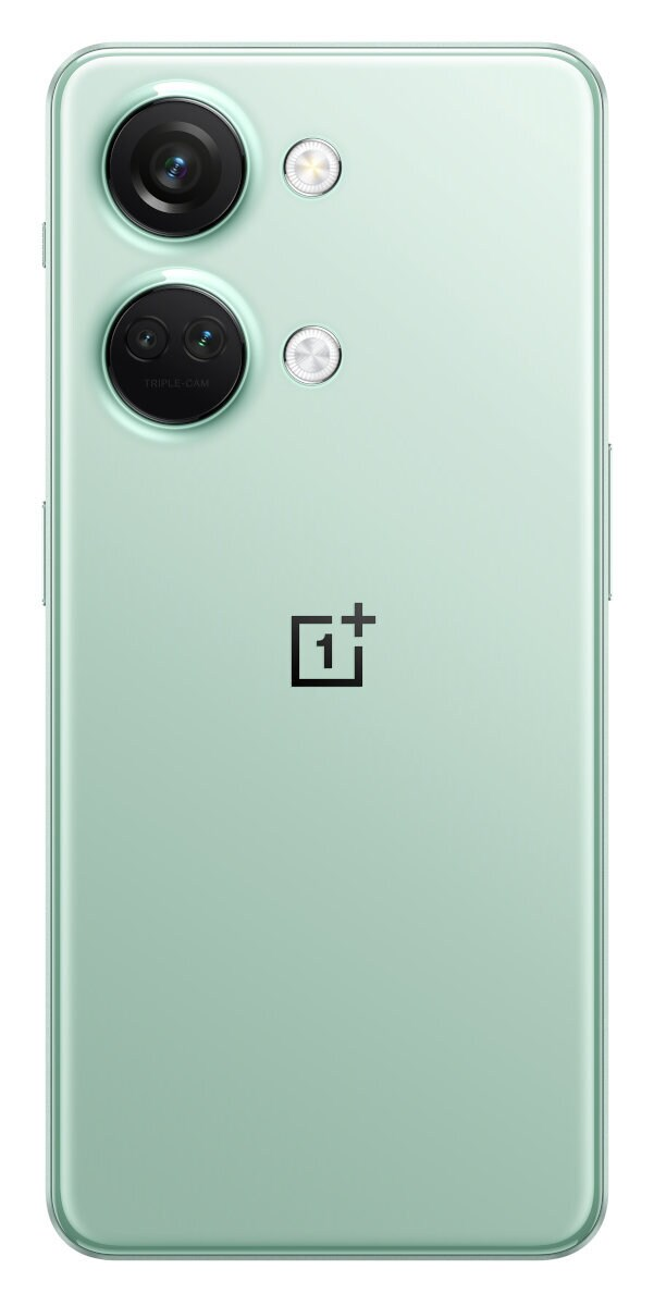 Tył miętowego smartfona z trzema aparatami i logo OnePlus.