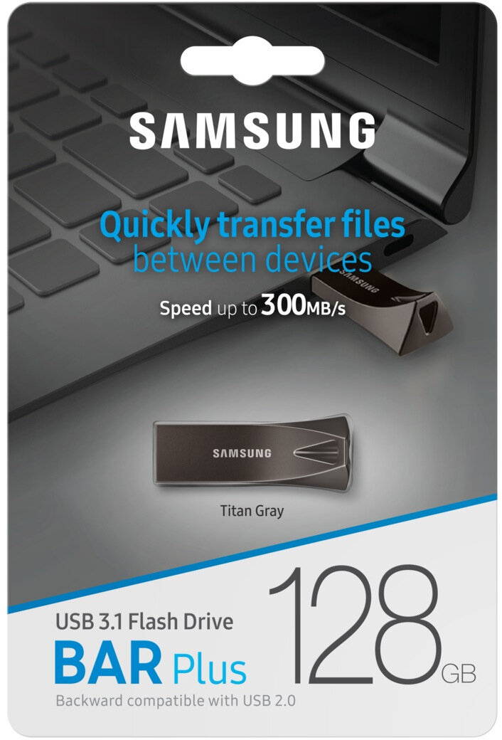 Elegancki pendrive USB w opakowaniu, na ciemnej powierzchni z informacjami o produkcie.