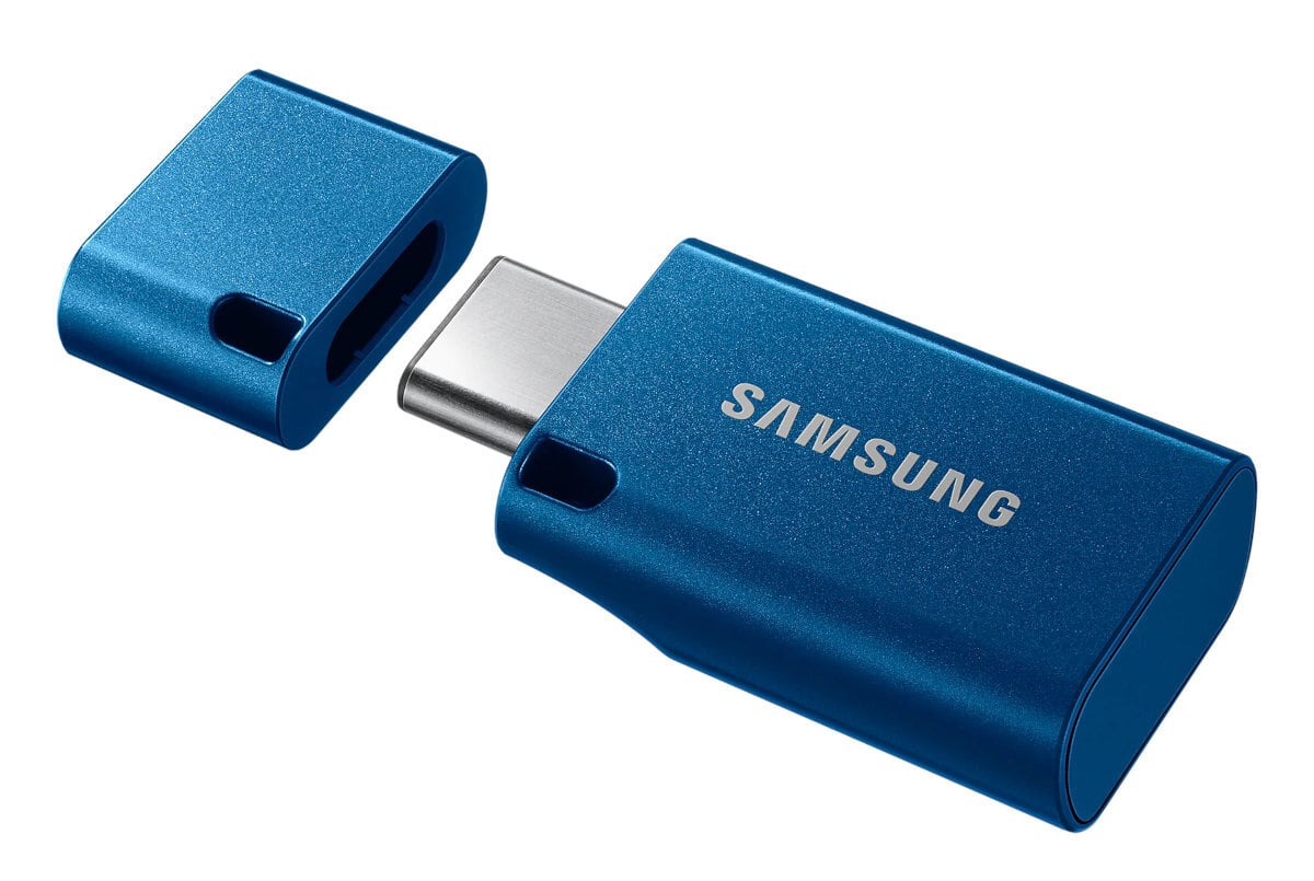 Niebieski pendrive Samsung, otwarty. Widoczny konektor USB-C z logo Samsung.