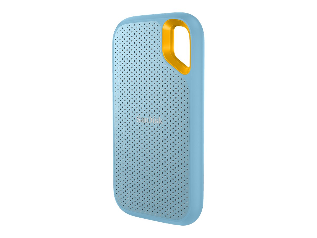 Hellblaue SanDisk externe Festplatte mit gelbem Griff. Es hat kleine Löcher auf der Oberfläche.