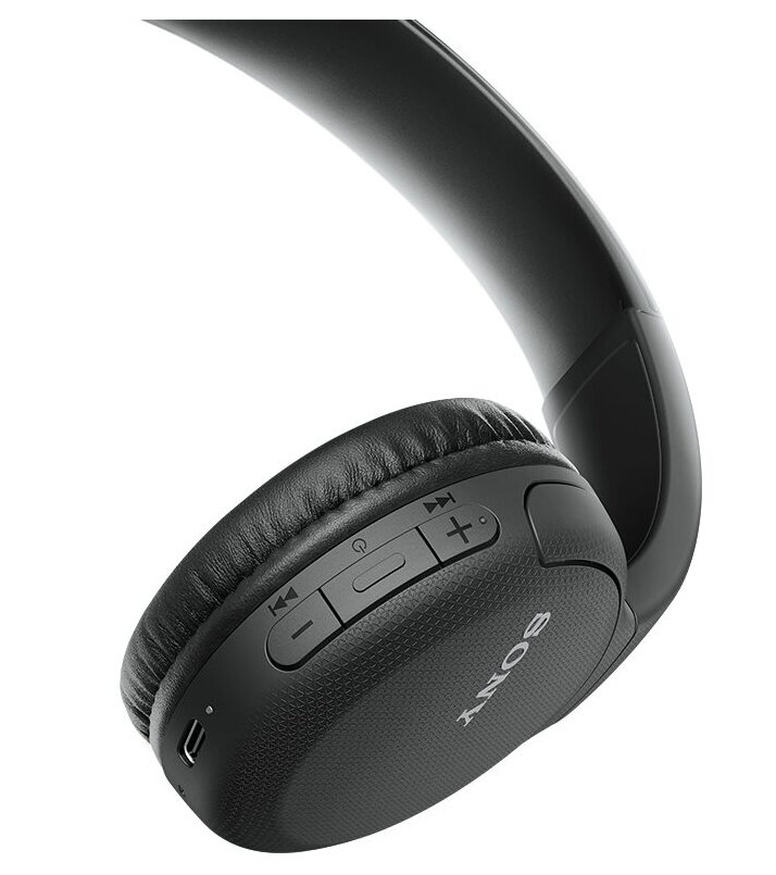 Czarne słuchawki Sony z przyciskami sterowania na nauszniku.