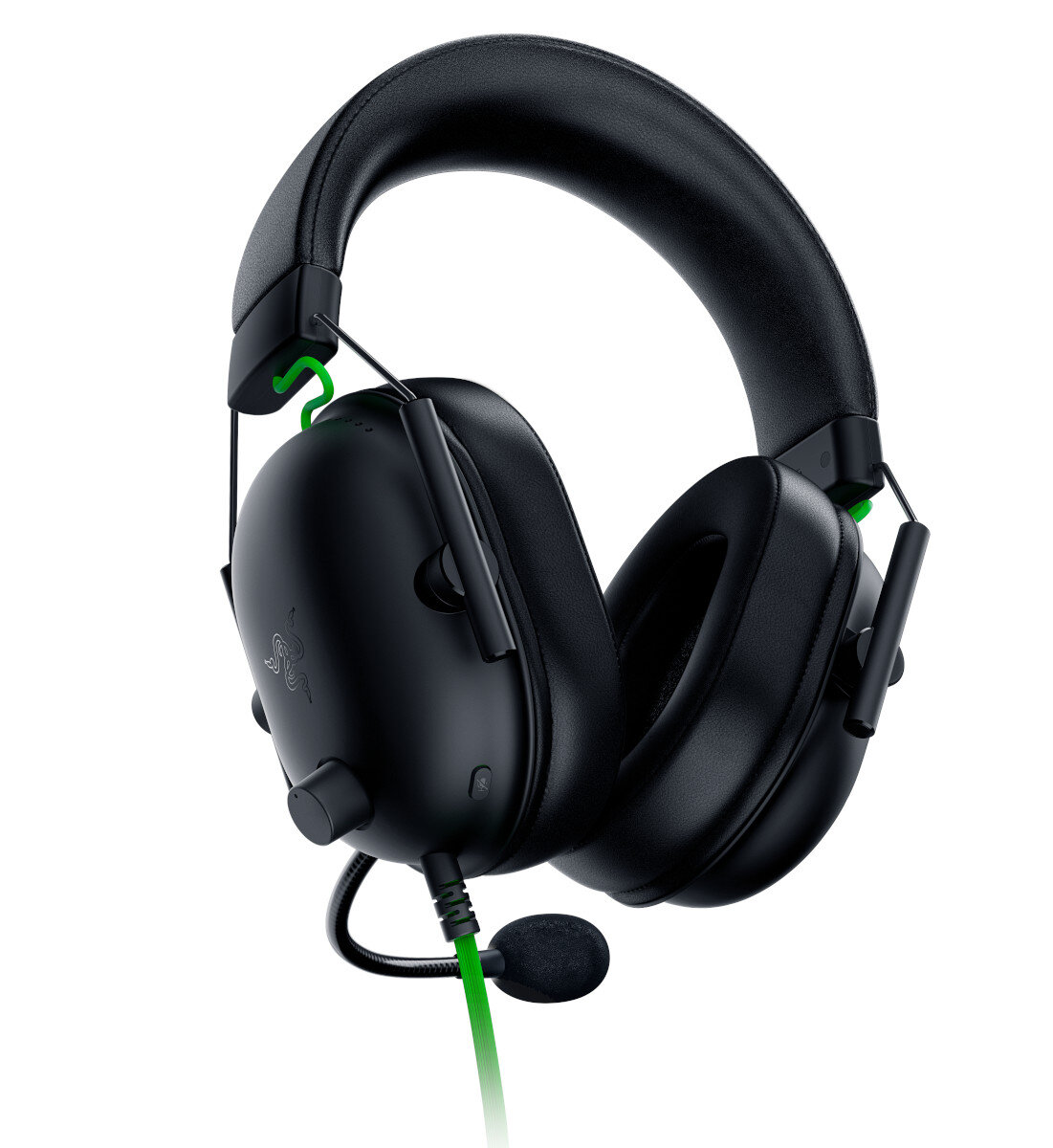 Czarne słuchawki dla graczy Razer. Mają mikrofon, zielone akcenty i zielone kable. Są na białym tle.