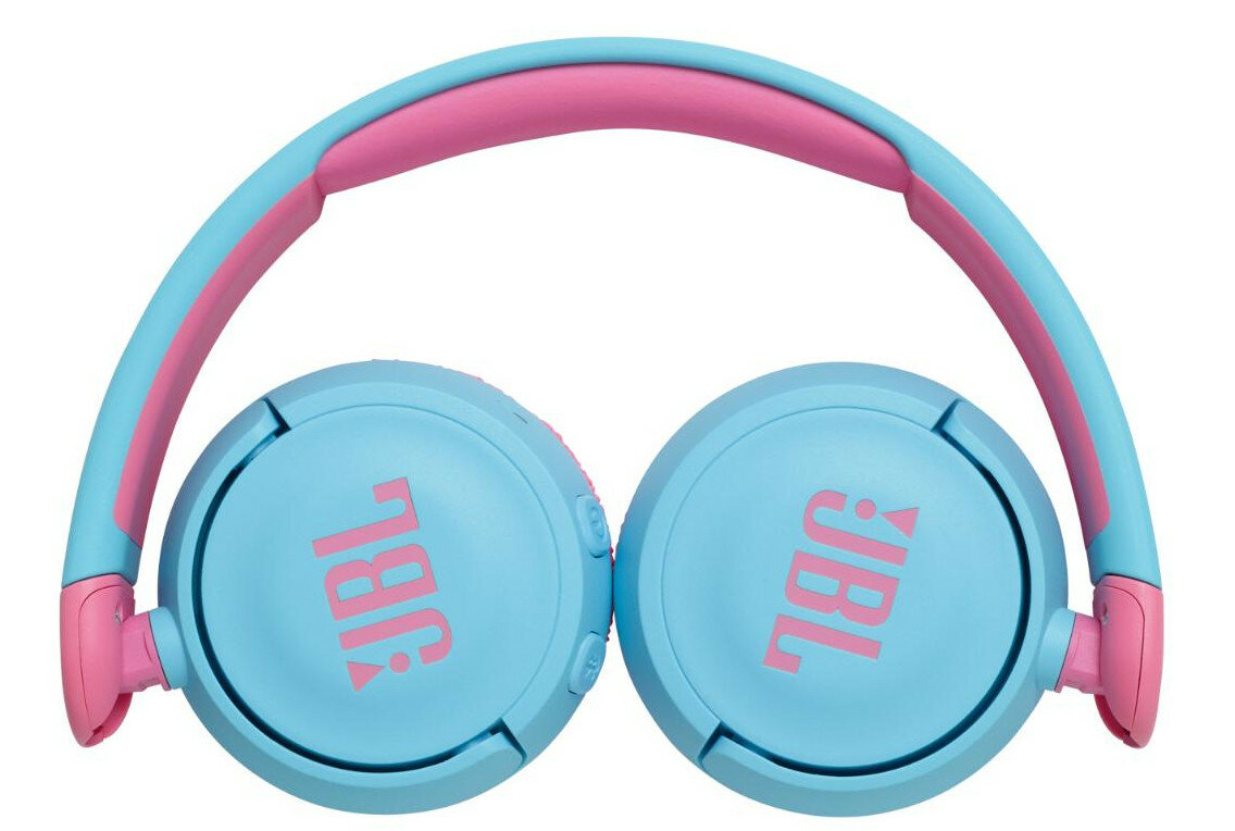 Niebiesko-różowe słuchawki JBL. Logo JBL jest różowe na nausznikach.