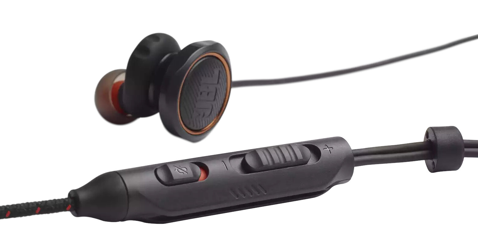 Czarne i miedziane słuchawki douszne z panelem sterowania i kablem.