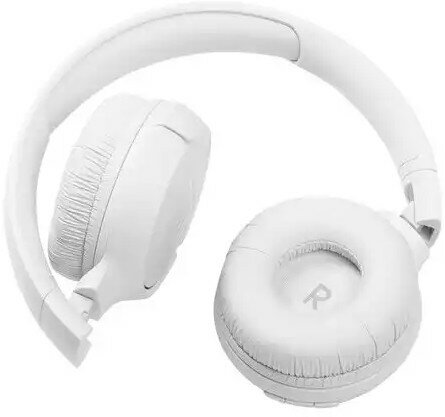 Białe, złożone słuchawki z literą 'R' na nauszniku.