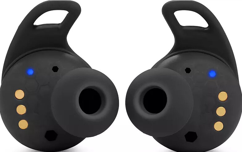 Czarne bezprzewodowe słuchawki douszne. Każda ma trzy złote kropki i niebieskie światło na zewnątrz.