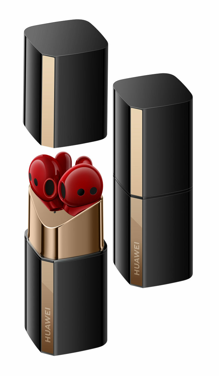 Czerwone słuchawki douszne w czarno-złotym etui. Dwa etui, jedno otwarte.