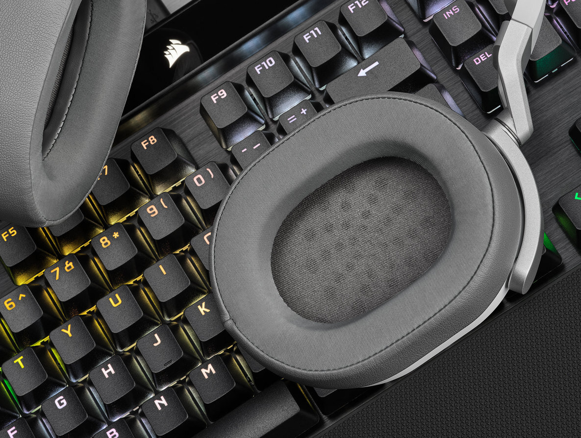 Przewodowy gamingowy zestaw słuchawkowy CORSAIR HS65 Surround Biały CA-9011271-EU