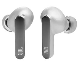 Dwie srebrne bezprzewodowe słuchawki douszne. Każda słuchawka ma czarny trzpień z logo JBL.