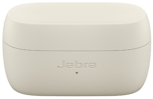 Beżowe etui ładujące słuchawki Jabra z logo Jabra.