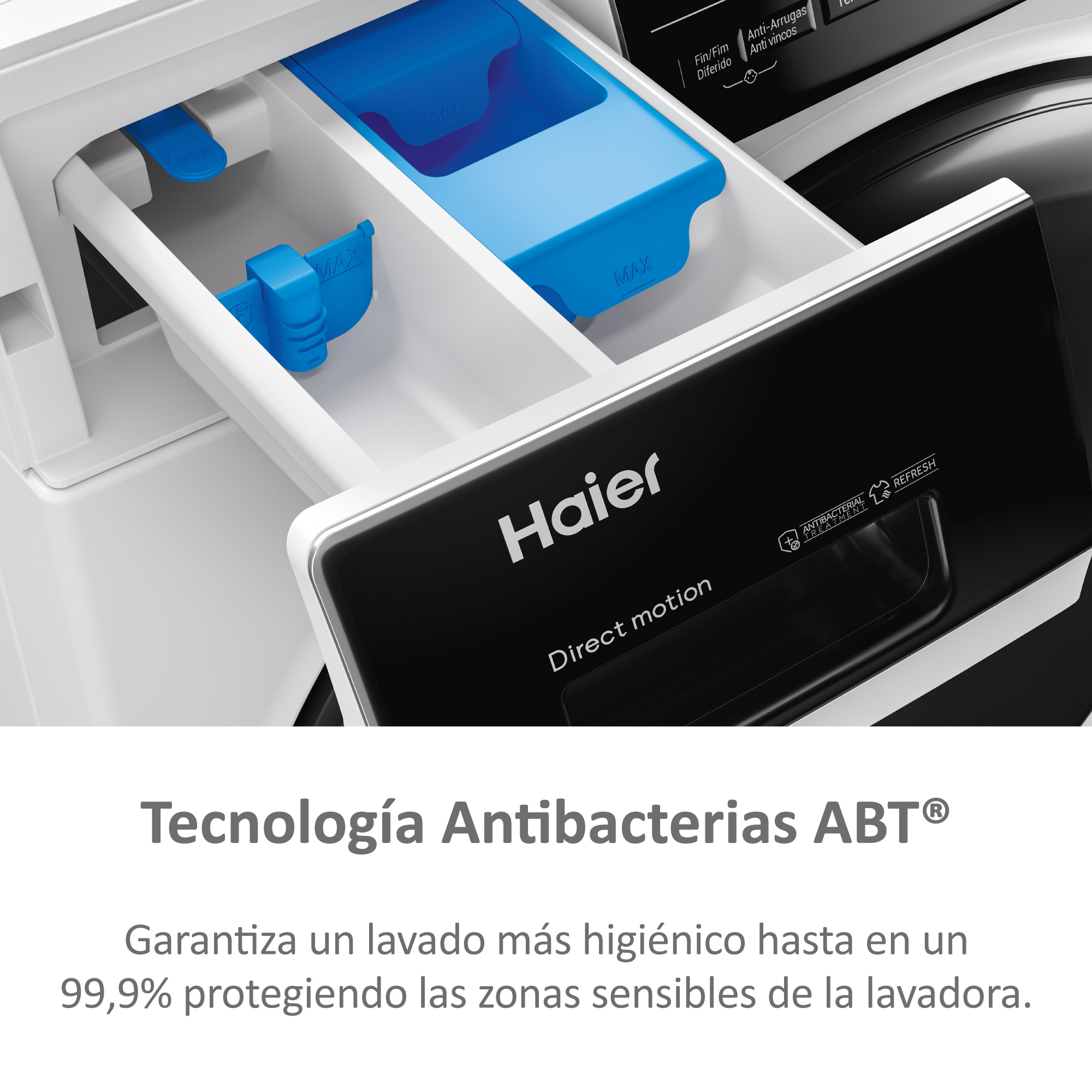 Un cajón de detergente abierto con compartimentos azules y la marca Haier.
