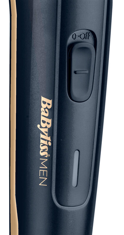 Zbliżenie na czarno-złoty trymer BaByliss MEN z widocznym przyciskiem zasilania.