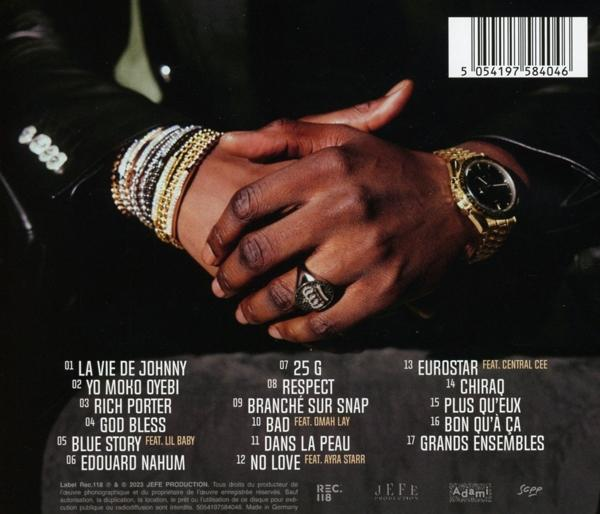 Rückseite einer CD. Enthält Trackliste, Künstlername und eine Hand mit mehreren Armbändern und einer Uhr.