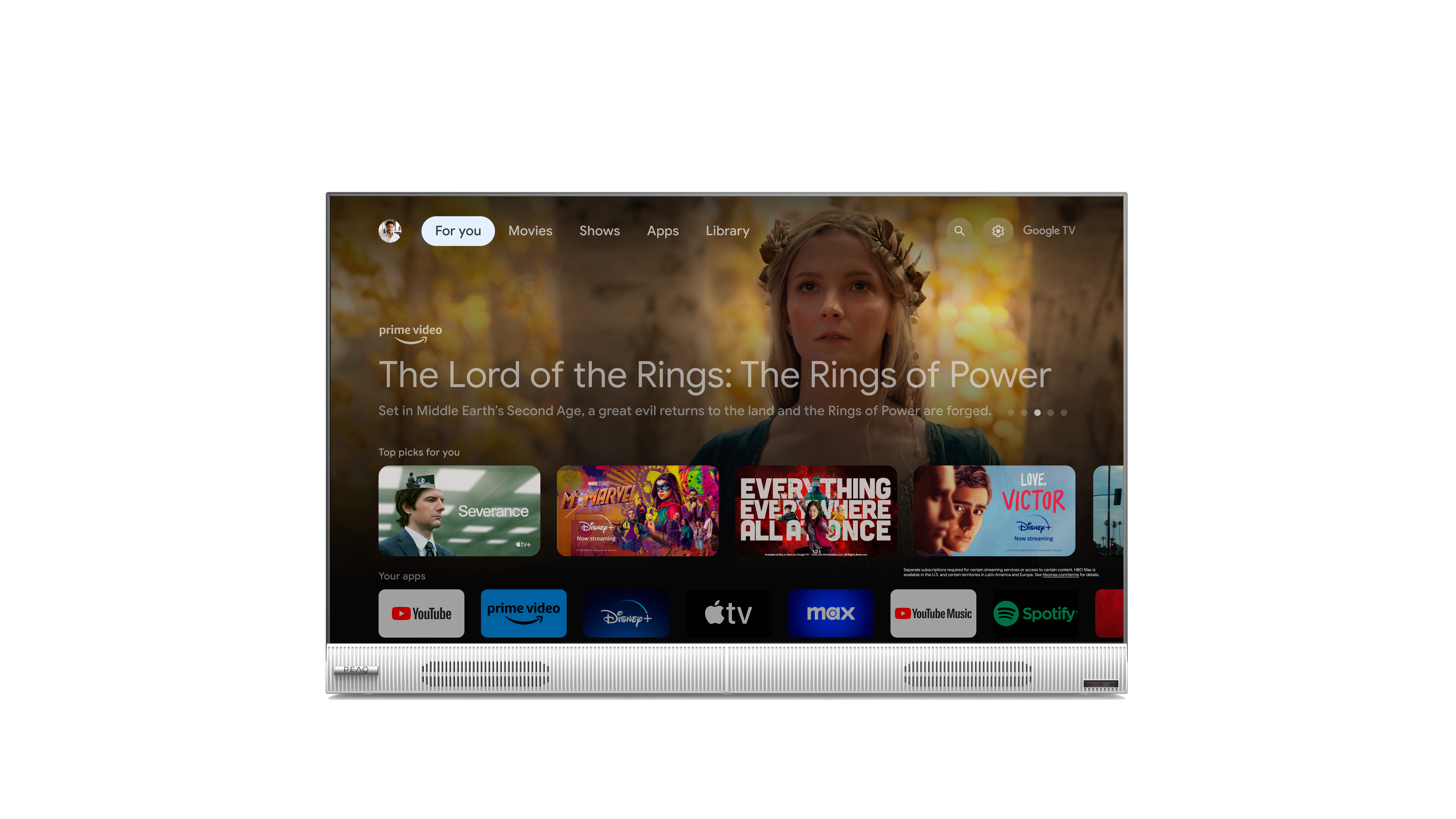 Ein Fernsehbildschirm, der Prime Video, The Lord of the Rings: The Rings of Power zeigt.