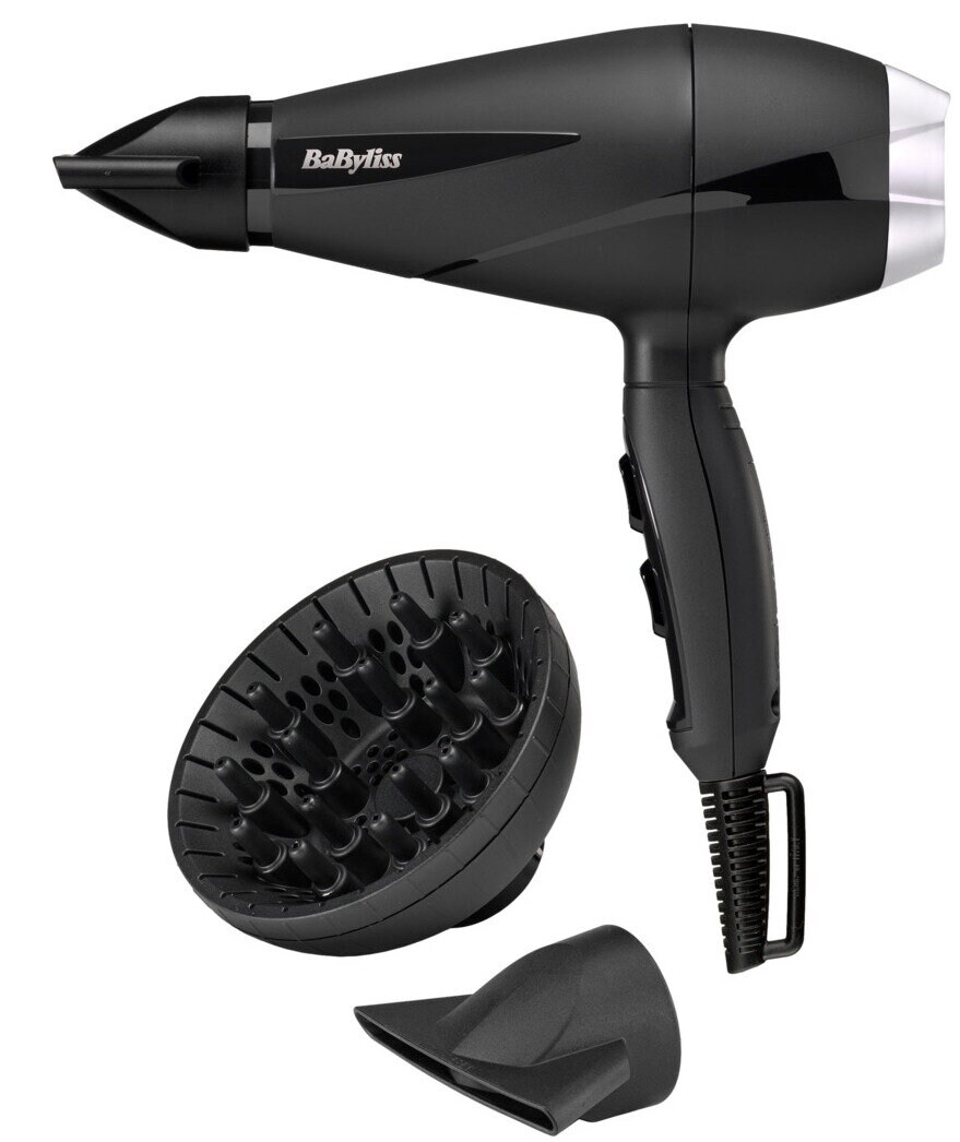 Czarna suszarka do włosów z dyfuzorem i nasadkami, na białym tle.