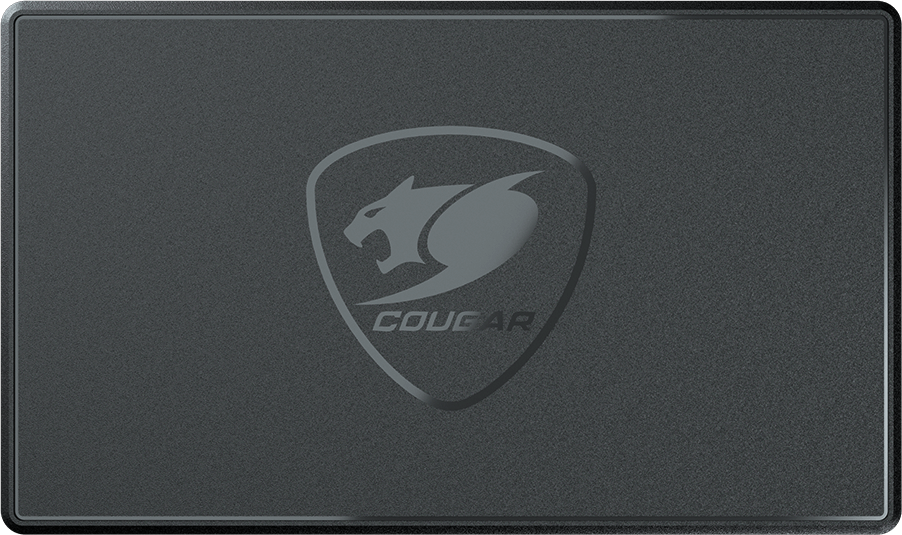 Fekete számítógépes egérpad a COUGAR logójával a közepén.