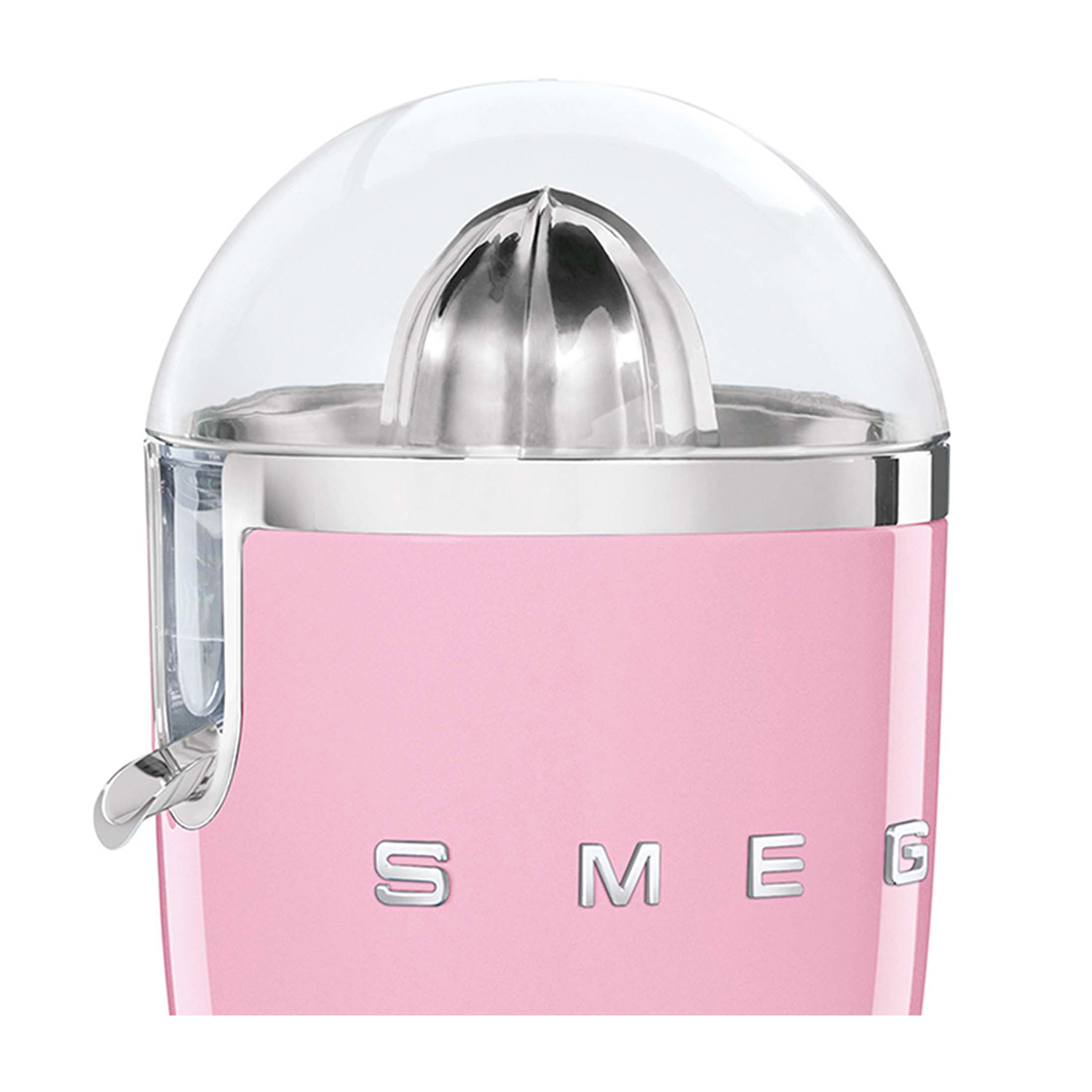 Spremiagrumi SMEG rosa con dettagli cromati. Sono visibili un coperchio trasparente e il cono di spremitura.