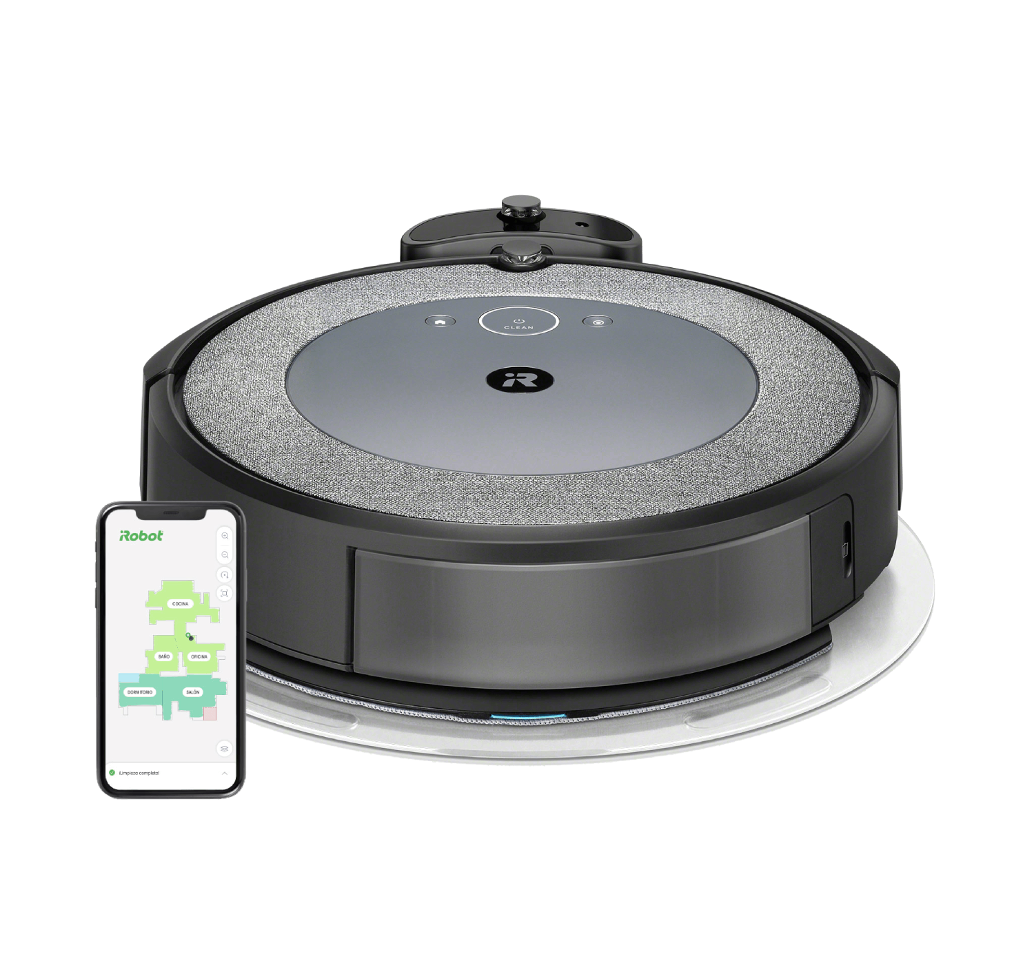 Aspiradora robot negra y gris con un teléfono inteligente que muestra un plano de planta. Fondo blanco.