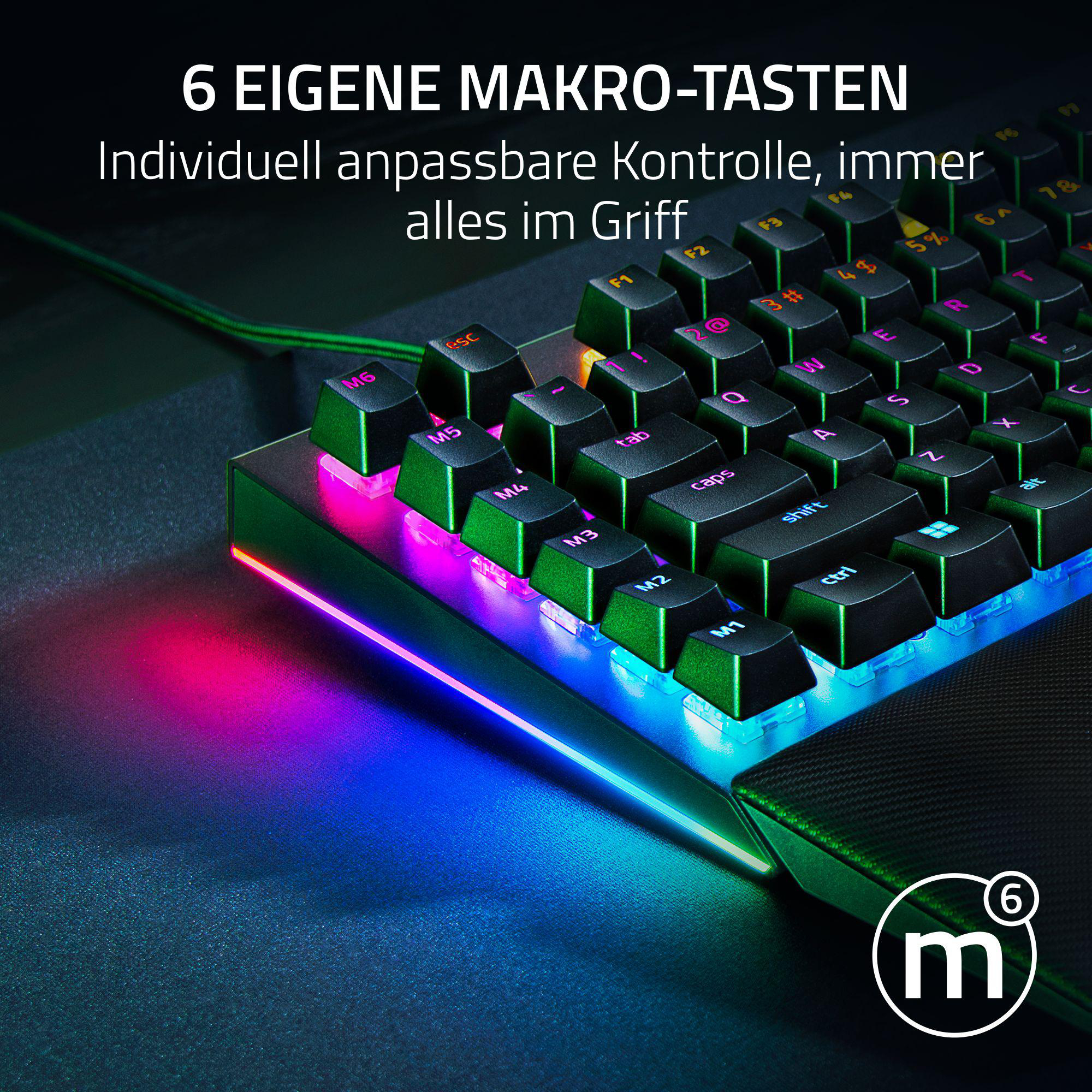 Eine schwarze Tastatur mit bunten Lichtern, die von unten leuchten, mit 6 Makrotasten.