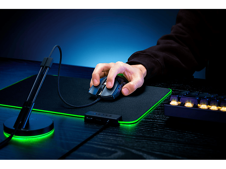 Razer Cobra Gaming Maus, USB, 300 IPS, 35G, 8500 DPI, Chroma RGB, Schwarz — Foto 5 von 5