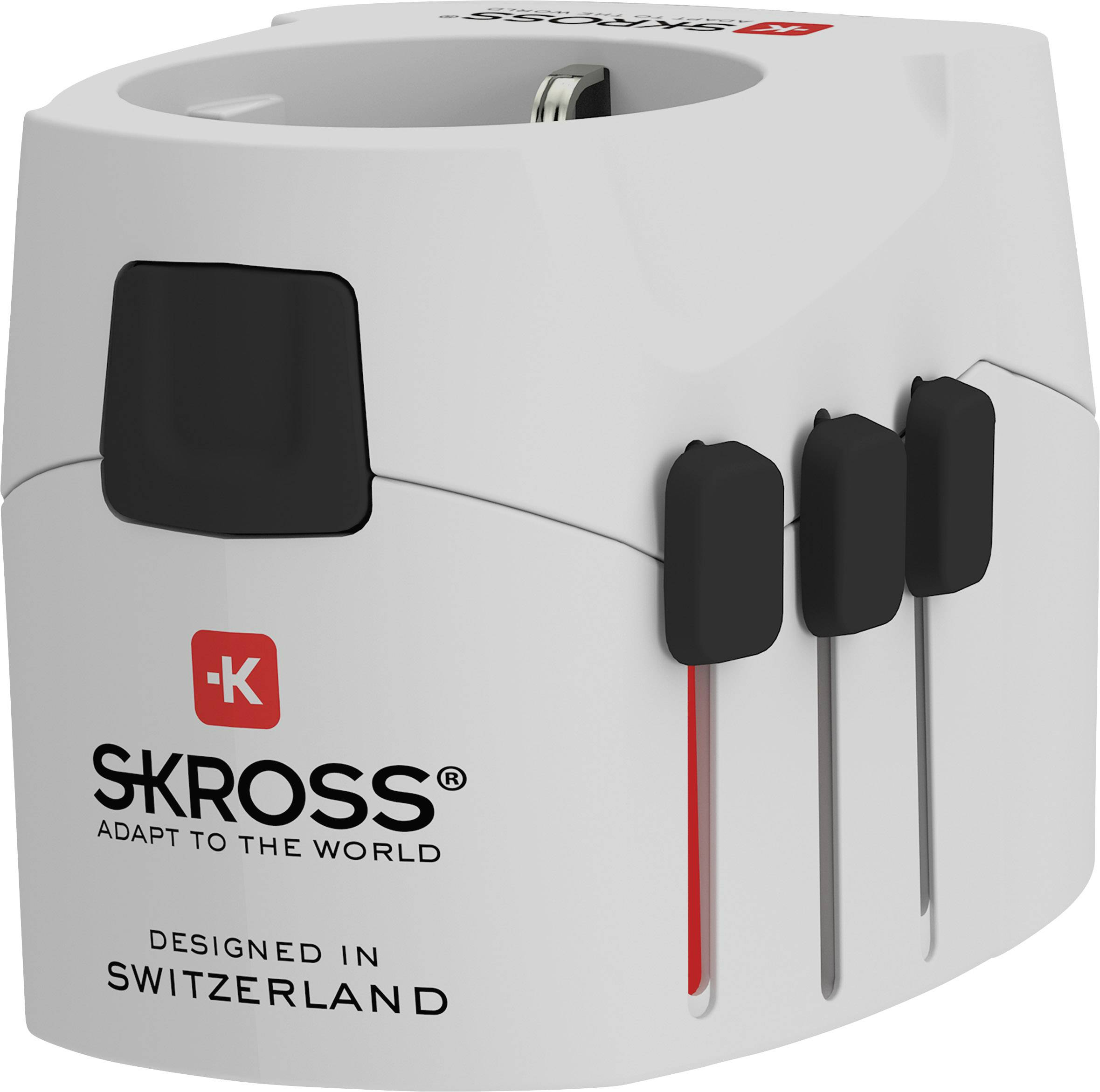 Fehér utazóadapter fekete és piros részletekkel, a Skross logóval.