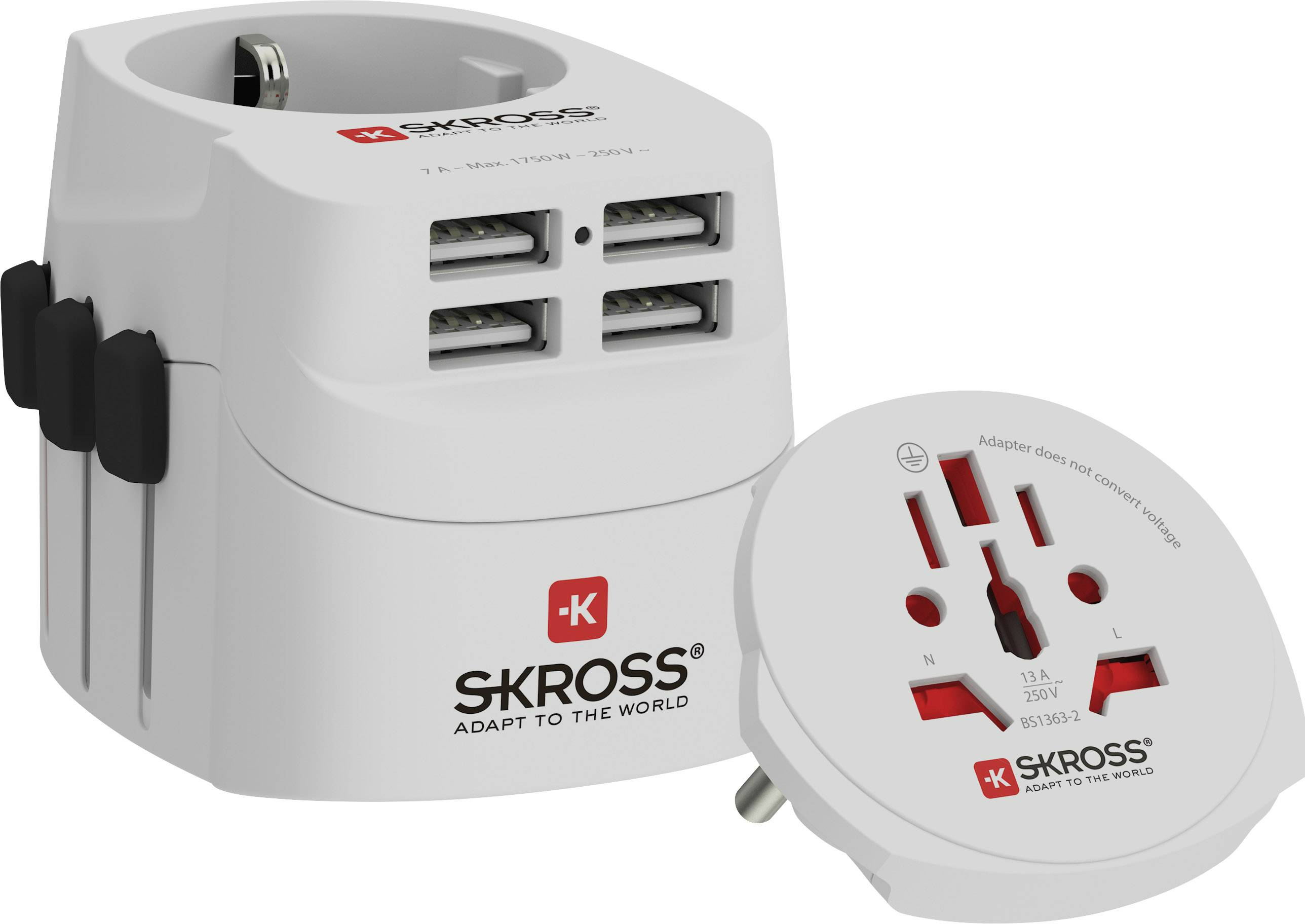 Fehér utazóadapter USB portokkal és levehető dugaszadapterrel. A SKROSS márka látható.