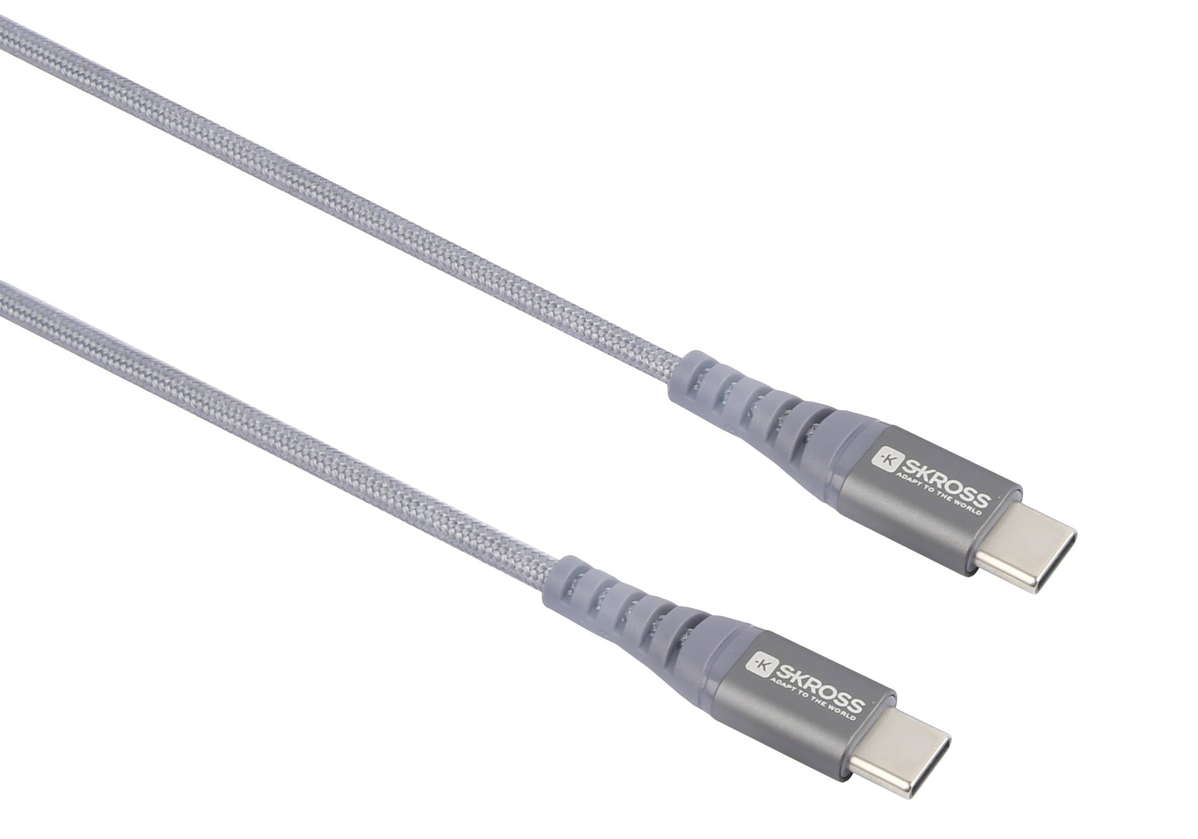 Két szürke USB-C kábel "SKROSS" márkajelzéssel és csatlakozókkal.